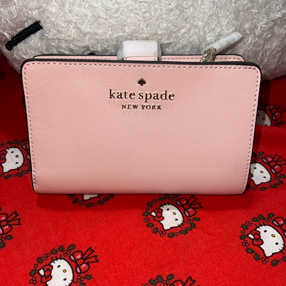 Brand new Kate spade wallet !